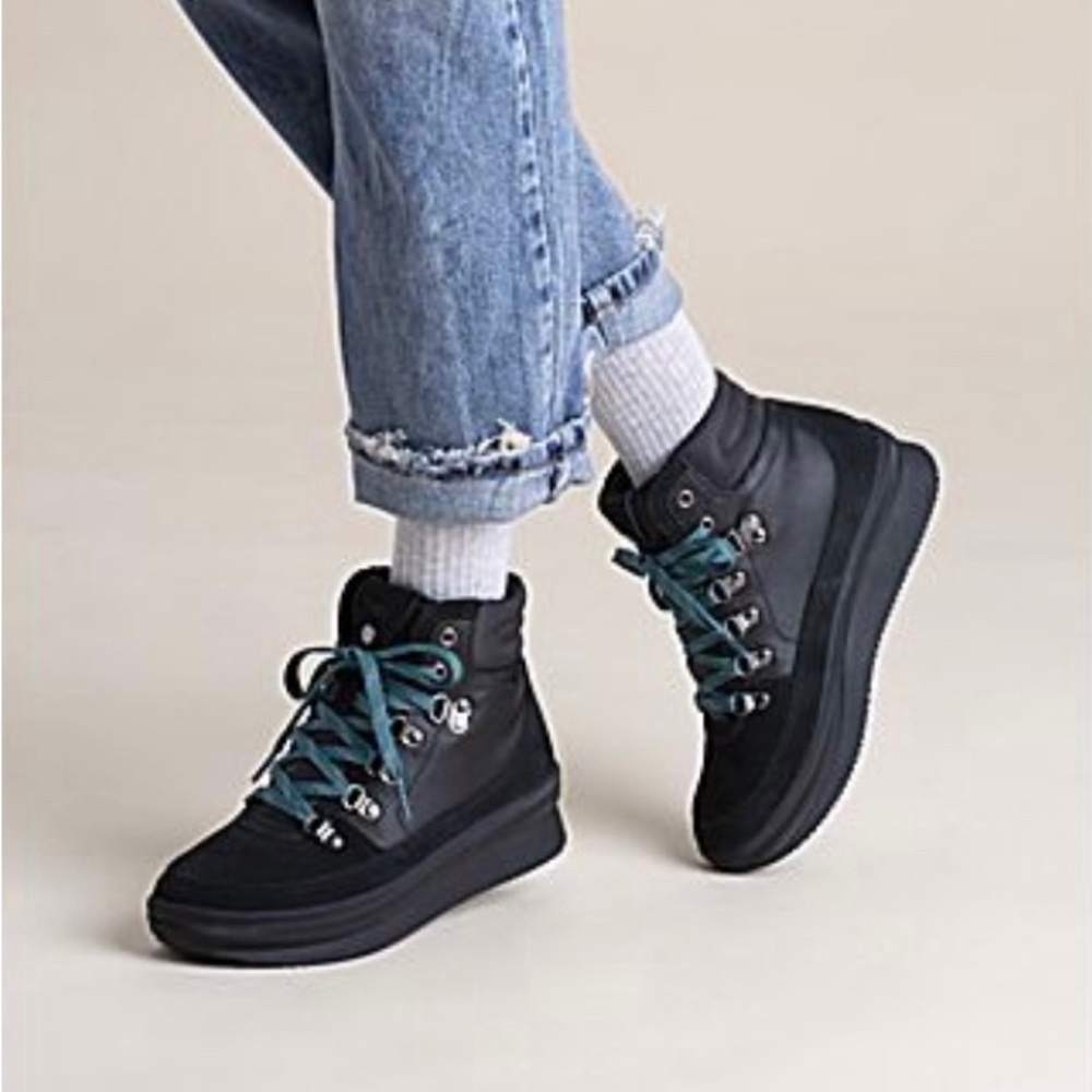 NWOT- Keds ‘Midland’ Boot
